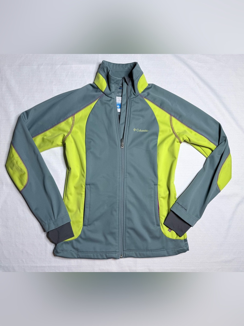 Columbia Omni-Wind Block
Women's Tectonic Access Softshell Jacket XS